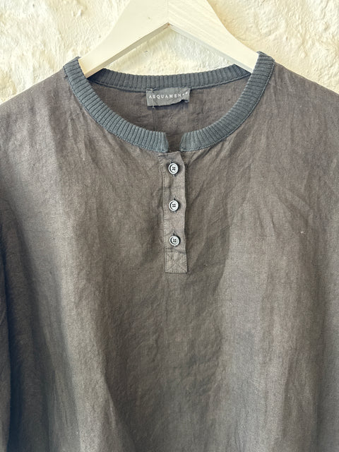 Aequamente Boxy Black Linen Top