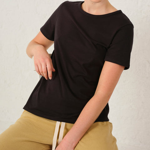 Elliot Organics Jamie Black Short Sleeve Tee