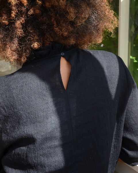 Apuntob Raw Frill Gauze Top