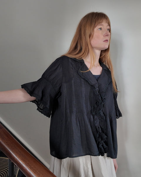 AJ117 Cotton Frill Top