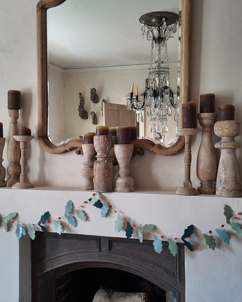 A World Of Craft Red Berry Garland
