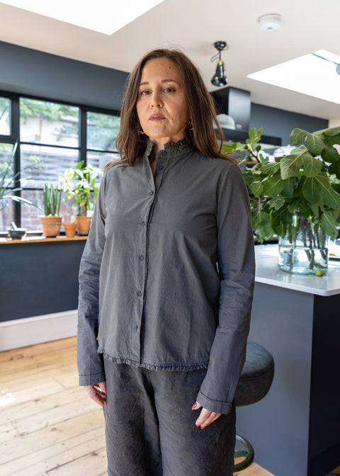Aequamente Frill Collar Shirt | Visone / Dark Olive