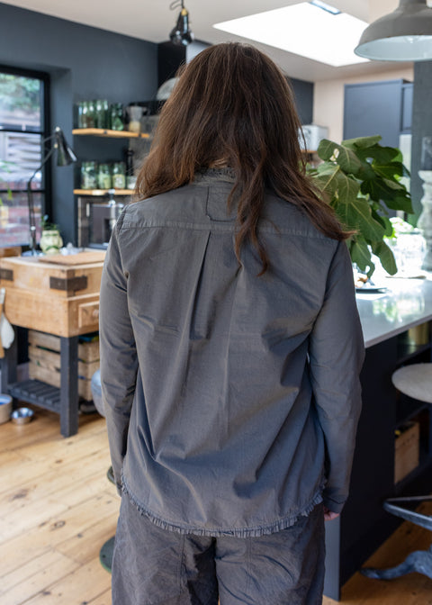 Aequamente Frill Collar Shirt | Visone / Dark Olive