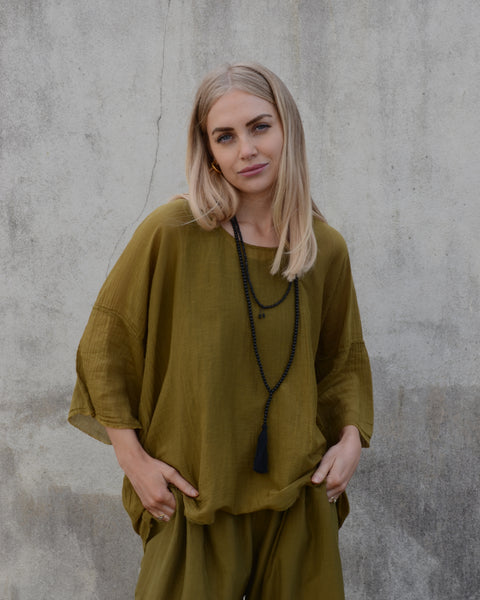 Black Crane Silk Mix Oversized Top | Olive