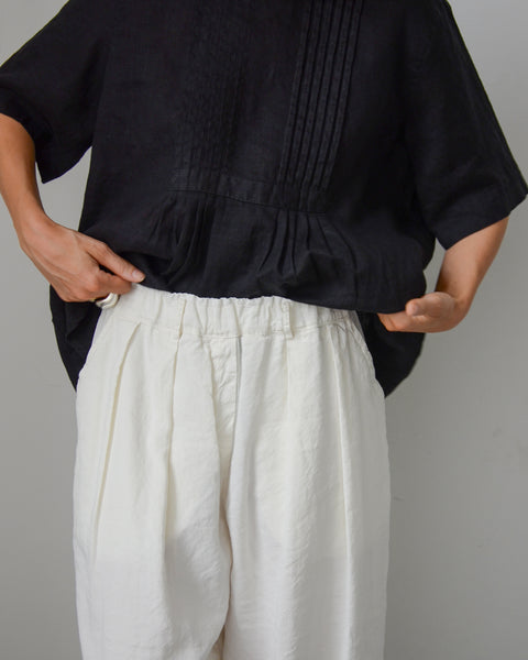 Nygardsanna Linen Pleat Top | Black