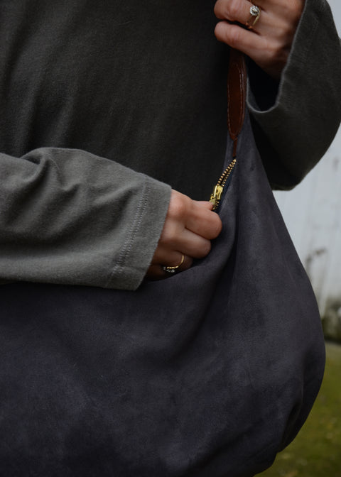 Paula Kirkwood Kai Sling Bag | Grey