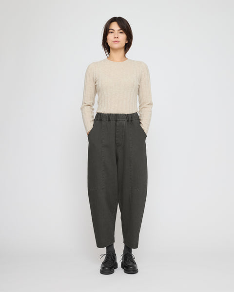 7115 Panel Barrel Leg Trousers | Washed Black