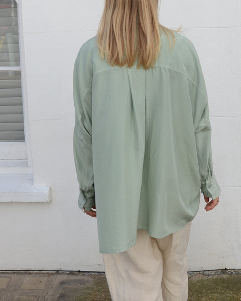Frida zazou Washed Silk Frill Shirt | Pale Green