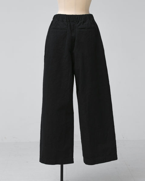 Kagure Nuanced Drum-Dyed Trousers | Black