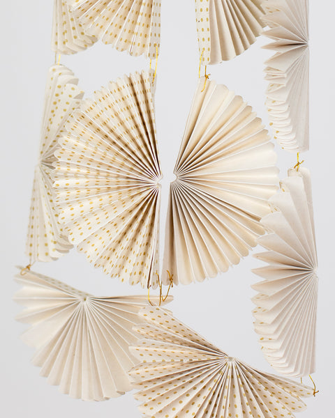 Greta Fold Garland