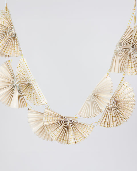 Greta Fold Garland
