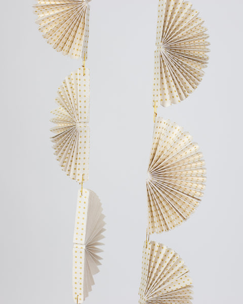 Greta Fold Garland