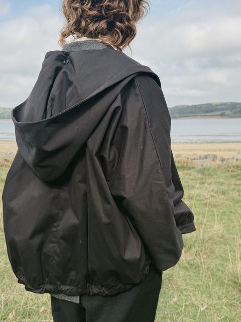 Apuntob Round Neck Jacket With Detachable Hood
