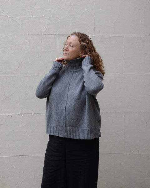 MJ Watson Light Grey High Neck Cashmere Pullover