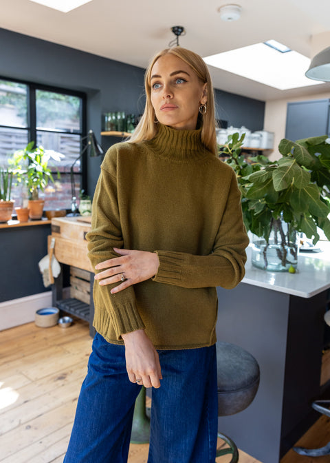 MJ.Watson High Neck Cashmere Sweater | Avocado