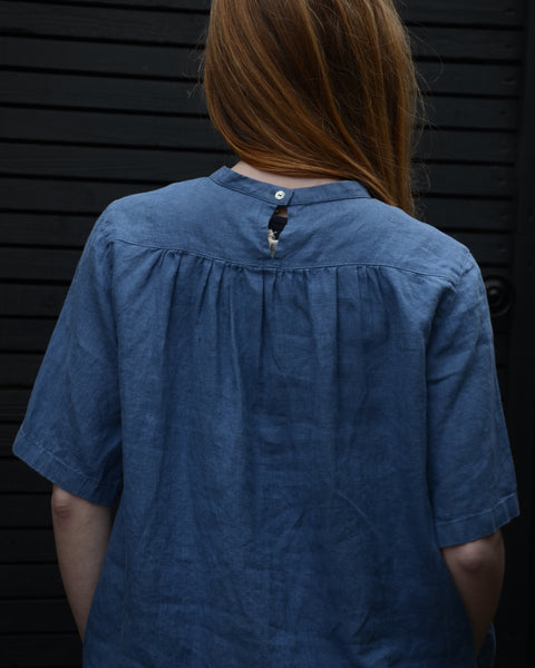 Nygardsanna Linen Pleat Top | Blue