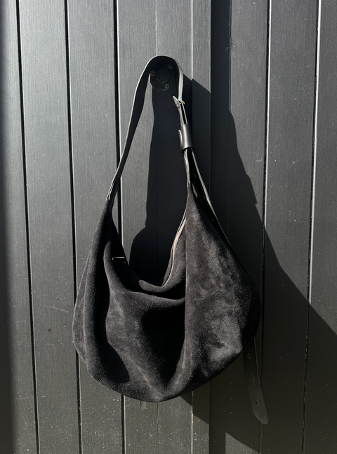Paula Kirkwood Kai Sling Bag | Black