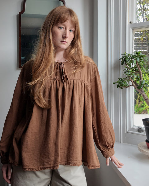 Rabens Saloner Cheesecloth Boho Top | Chestnut