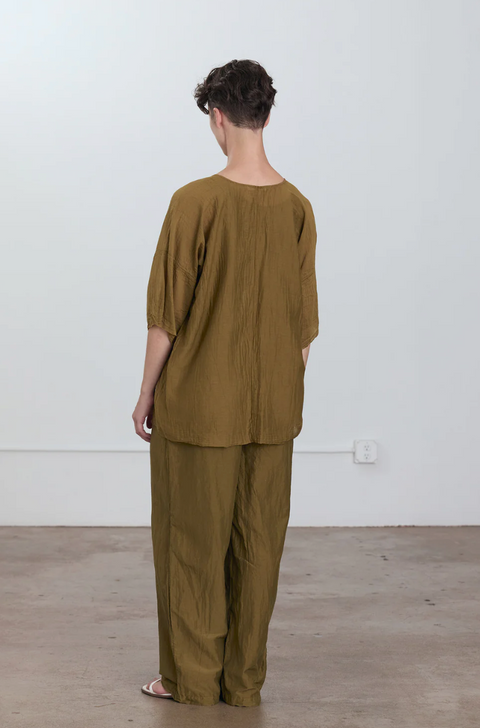 Black Crane Silk Mix Oversized Top | Olive