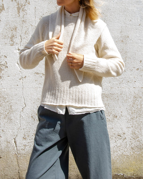 MJ Watson Donnegal Cream Cashmere Round Neck Pullover