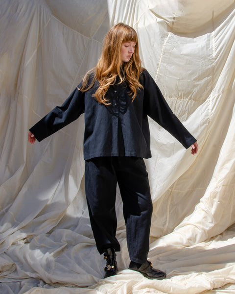 Muku Black Collar Shirt