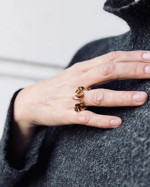 Ribbon Ring | Brass